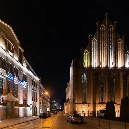 Apartment 777 Stare Bulwary No 1 *